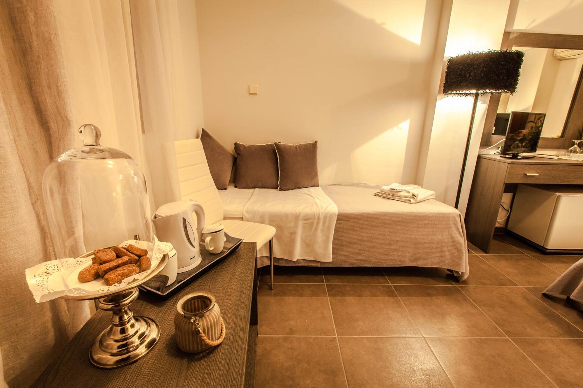 Aqua Mare Sea Side Rooms Nea Kallikrateia Exterior photo