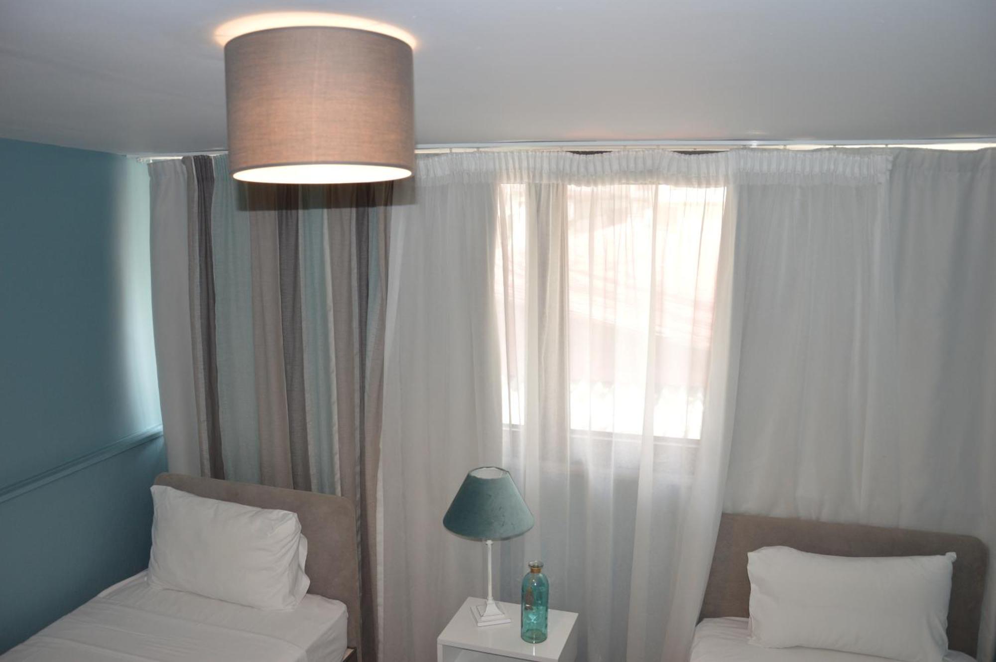 Aqua Mare Sea Side Rooms Nea Kallikrateia Exterior photo