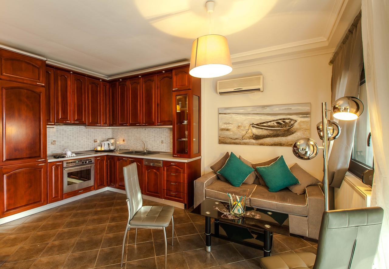 Aqua Mare Sea Side Rooms Nea Kallikrateia Exterior photo