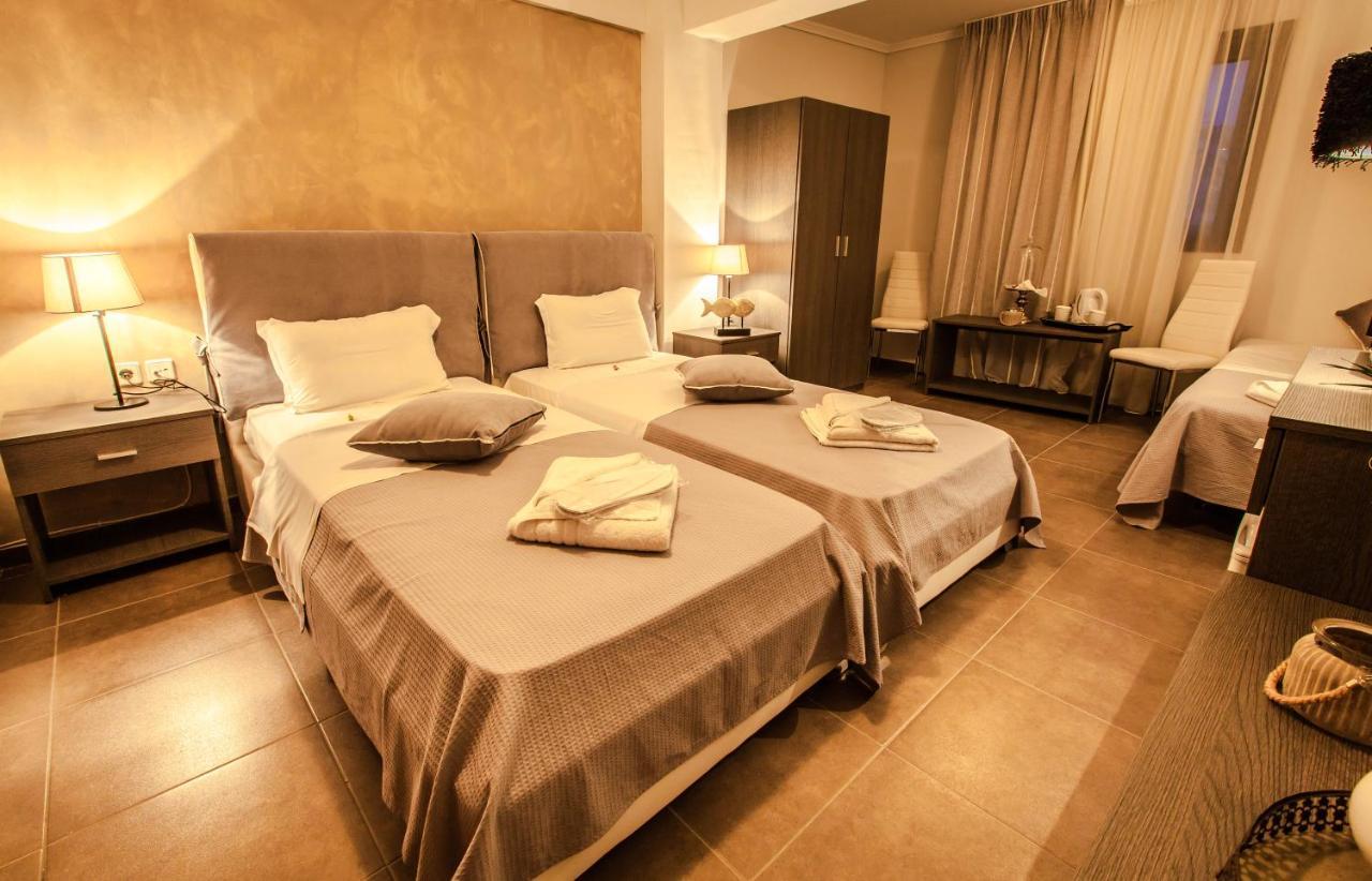 Aqua Mare Sea Side Rooms Nea Kallikrateia Exterior photo